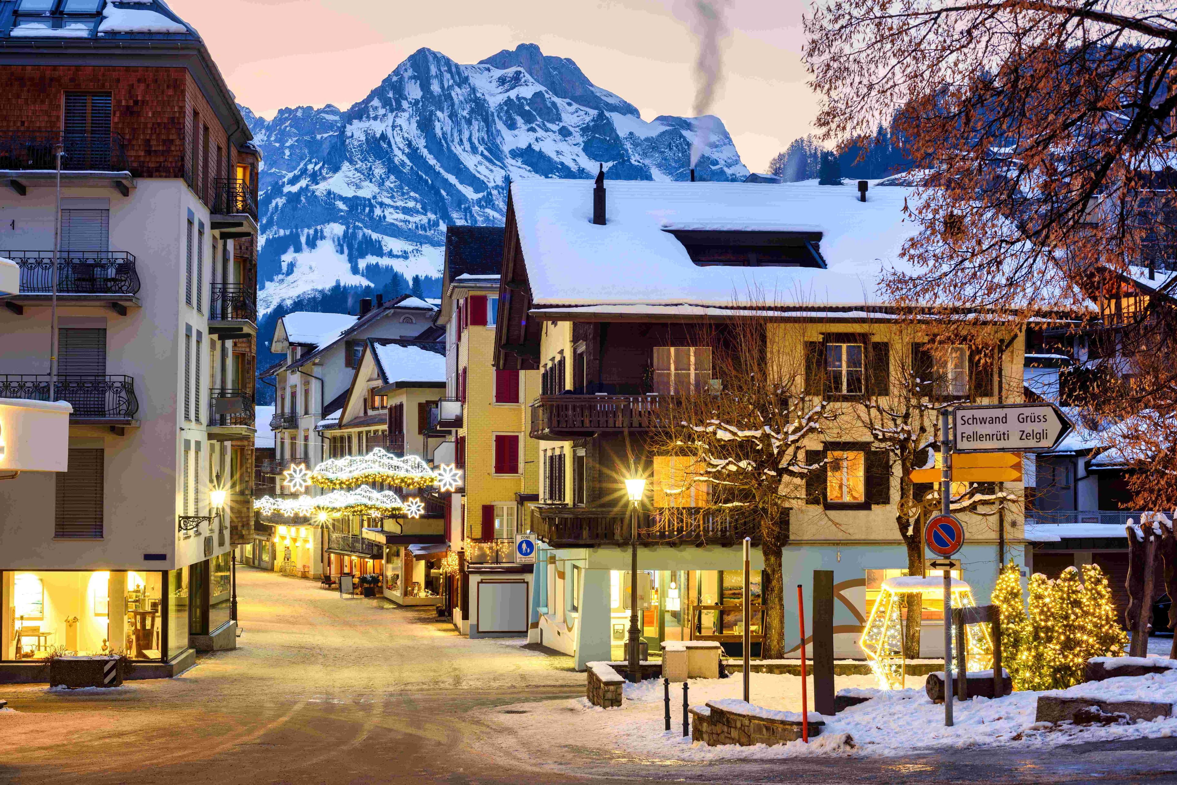 WINTER WEST EUROPE 9 COUNTRIES & SNOW TUBING